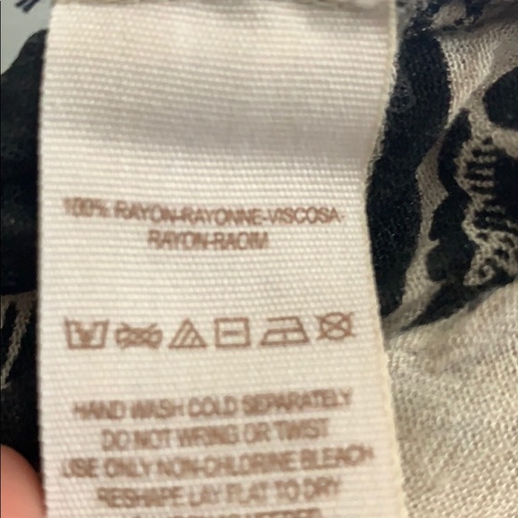 Free People Black and Beige Floral Shorts - Picture 4 of 4